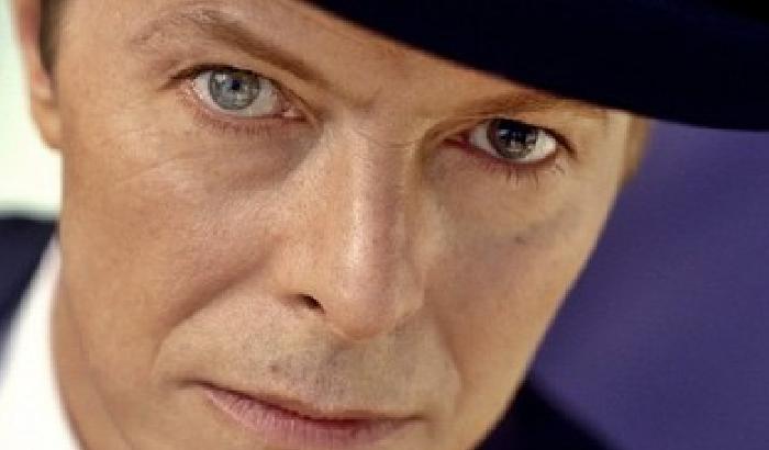 David Bowie verrà sepolto a New York, fan inglesi delusi