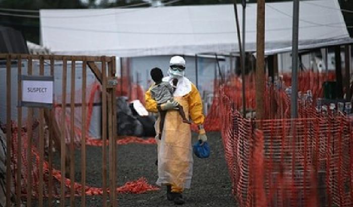 0146C7-guerra-all-ebola Guerra all'Ebola