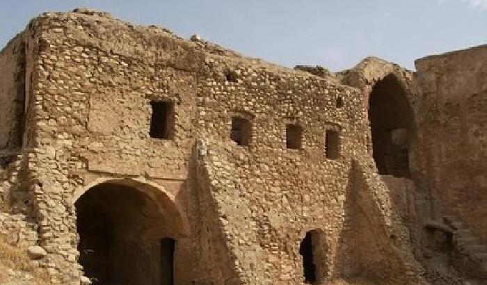 Iraq, l'Isis rade al suolo il più antico monastero cristiano
