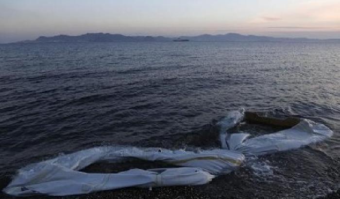 Egero, nuovo naufragio: 12 morti di cui 8 bambini