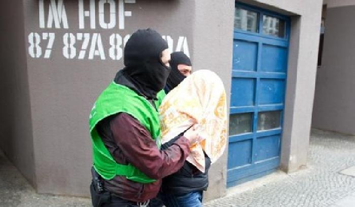 014AA9-germania-dietro-i-terroristi-arrestati-gli-ideatori-di-parigi Germania: dietro i terroristi arrestati gli ideatori di Parigi