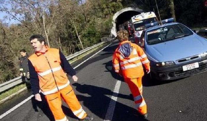 Tragico incidente nella Salerno-Reggio Calabria: quattro morti