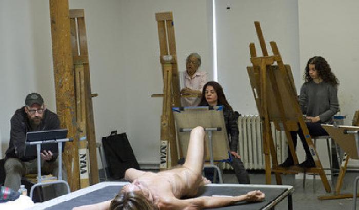 Iggy Pop posa nudo per gli studenti della Ny Academy of Art
