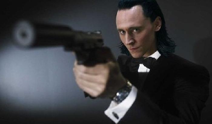 Tom Hiddleston sogna di essere James Bond