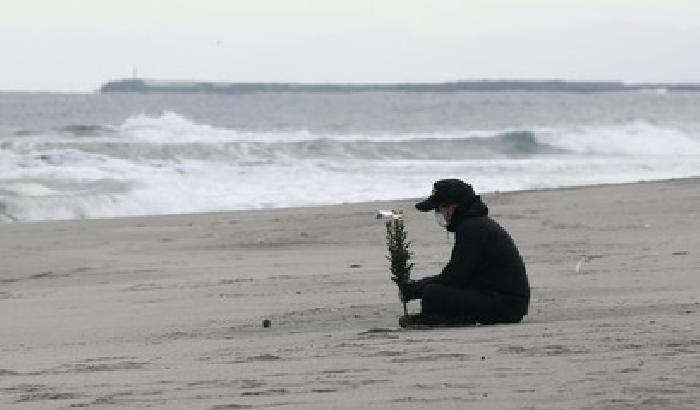 Fukushima, 5 anni dopo. Il Giappone si ferma