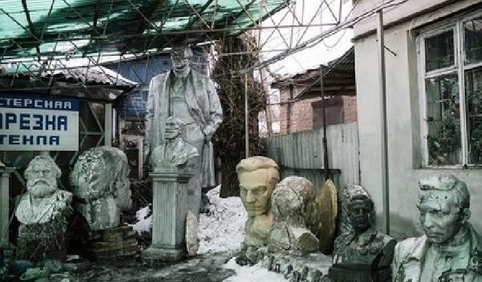 Ucraina: che fine hanno fatto le statue di Lenin abbattute?