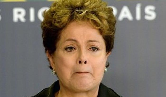 Brasile, Dilma Rousseff sempre più vicina all'impeachment