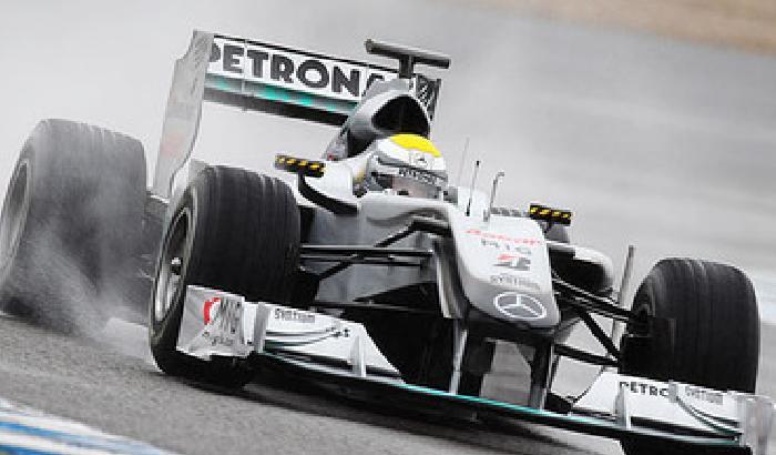F1: Rosberg in pole position, Hamilton in coda
