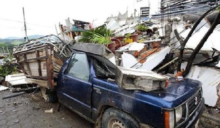Ecuador: violento terremoto, 233 vittime