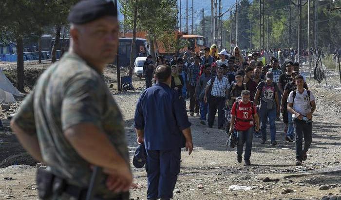 Migranti, confine turco