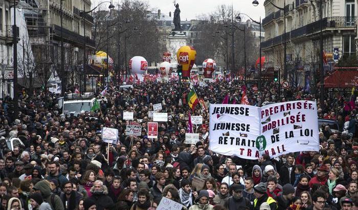 Proteste a Parigi contro la loi travail, la legge di riforma del mercato del lavoro