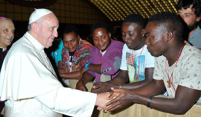 Il Papa contro le ingiustizie: basta con le ricchezze nelle mani di pochi