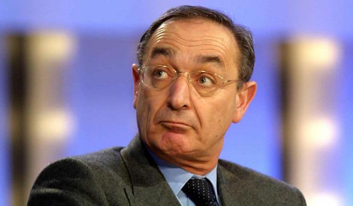 Taormina: "Ho denunciato il governo per i crimini sul Coronavirus, ora voglio che indaghino"