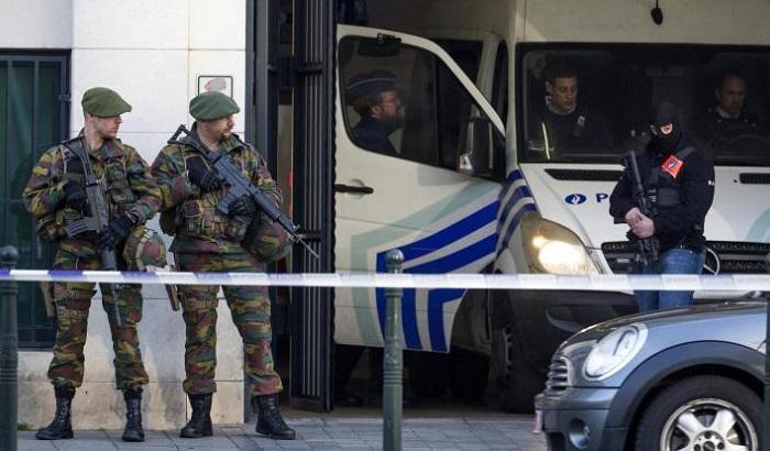 Bruxelles, evacuato un centro commerciale per un allarme bomba
