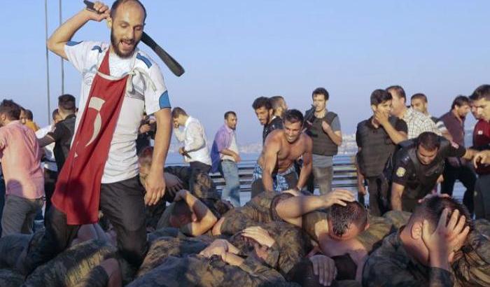 032402-immagini-del-golpe-fallito Immagini del golpe fallito