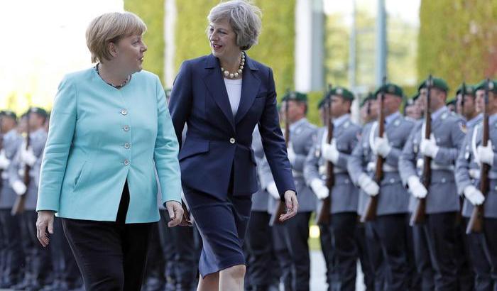 Angela Merkel e Theresa May a Berlino