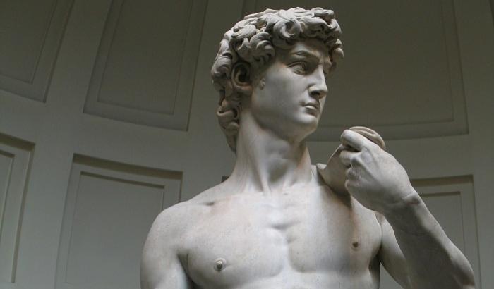 Vestite il David di Michelangelo: rovina le anime