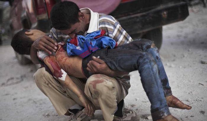 Una immagine di repertorio di un bombardamento in Siria