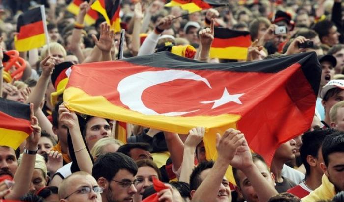 Erdogan vuole intervenire in diretta alla manifestazione di Colonia: no della Germania