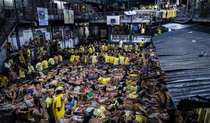 Un carcere d'inferno: a Quezon City detenuti in un girone dantesco