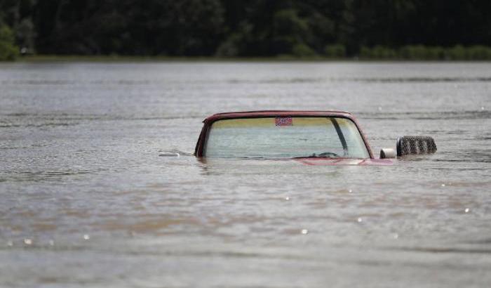 11 morti e 40.000 sfollati, l'alluvione mette in ginocchio la Louisiana