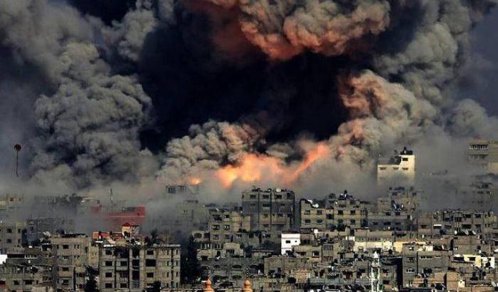 Israele bombarda di nuovo  la Striscia di Gaza