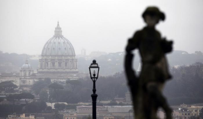 Vaticano: occorre dar tempo a Virginia Raggi