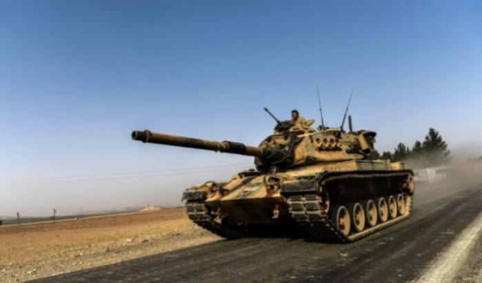Un tank turco nell'area di nord di Aleppo
