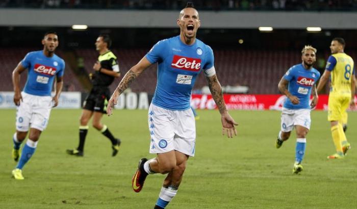 Hamsik fa 100 e il Napoli si sbarazza del Chievo
