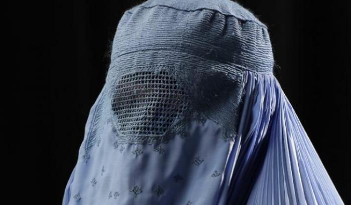 La Bulgaria vieta il burqa nei luoghi pubblici: non è un simbolo religioso