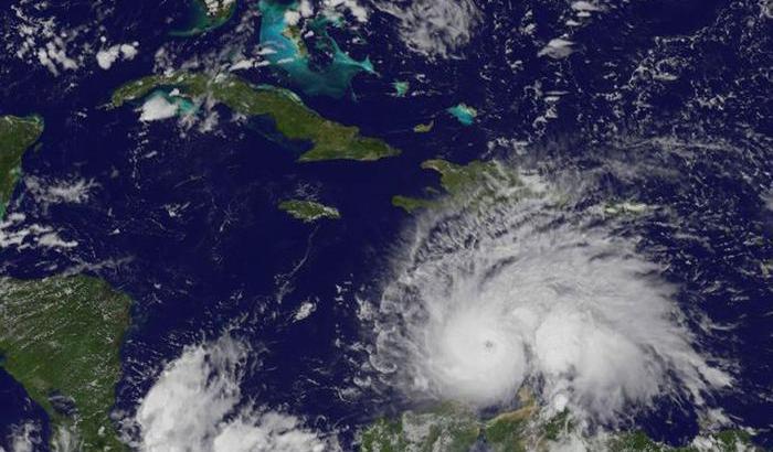 L'uragano Mattehw visto dal satellite