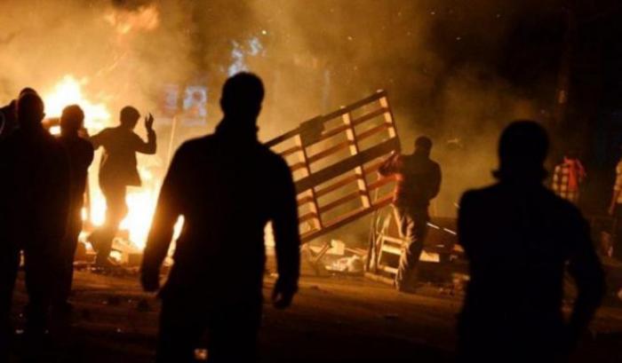 033154-i-momenti-successivi-all-attentato-dell-isis I momenti successivi all'attentato dell'Isis