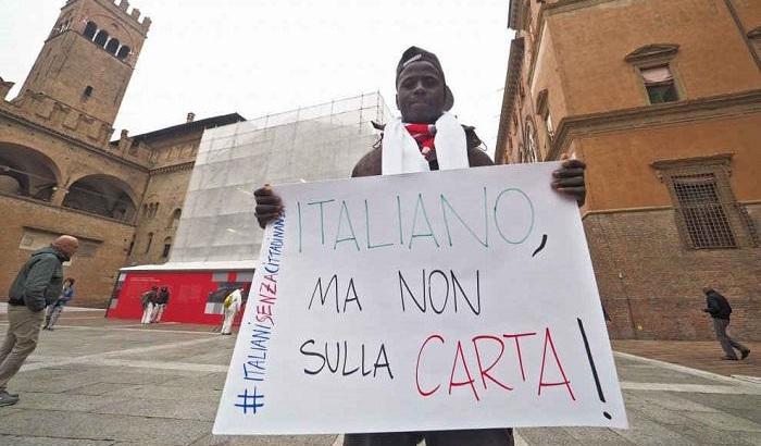 In piazza i ragazzi italiani senza cittadinanza: dateci un futuro