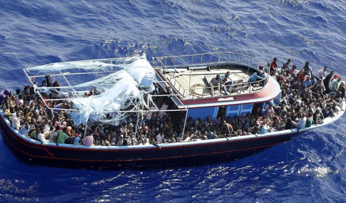 Migranti sbarcano nelle coste italiane