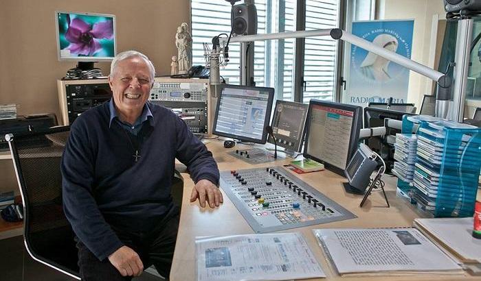 Gli integralisti di Radio Maria campano grazie ai soldi pubblici: 700mila euro l'anno