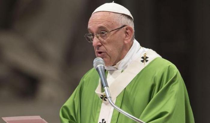Terremoto e  Radio Maria, il Papa: ingannevole parlare di un Dio dei castighi