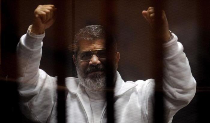 Egitto, annullata la condanna a morte di Morsi: processo da rifare