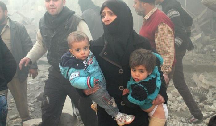 Siria, bombe su un ospedale pediatrico di Aleppo: 21 vittime, 5 bambini