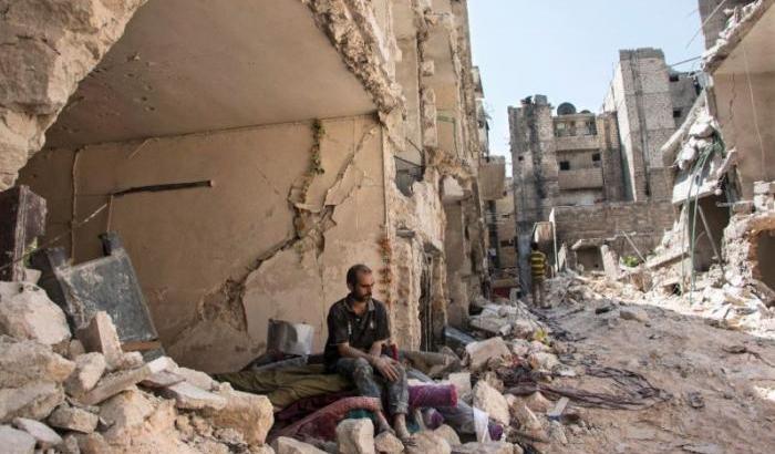 Testimonianza da Aleppo: sotto le bombe senza nulla, sopravviveremo per 10 giorni