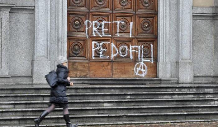 Ancora una storia di preti pedofili