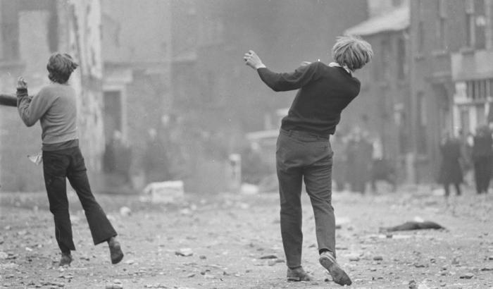 Soul&egrave;vements, l&rsquo;arte poetica della rivolta