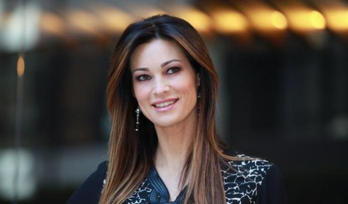 033D07-manuela-arcuri Manuela Arcuri