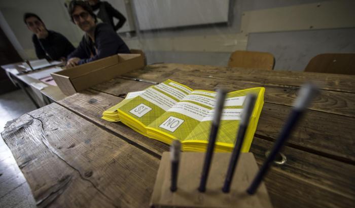 033D12-domenica-4-si-vota Domenica 4 si vota