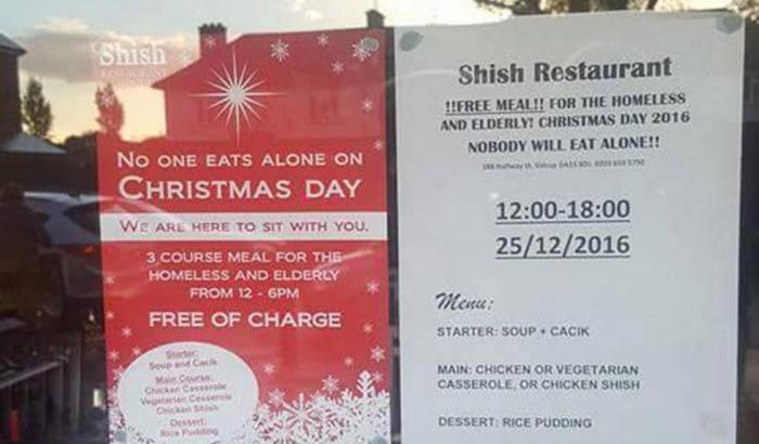 Il cartello al ristorante Shish