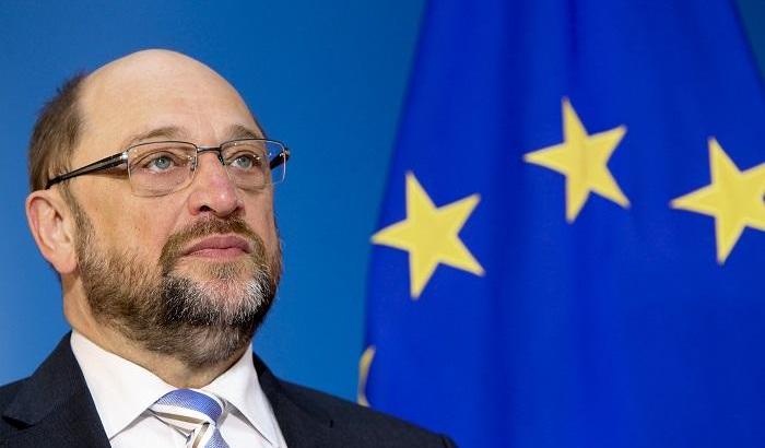 Schulz saluta il Parlamento: la democrazia transnazionale è in grande pericolo