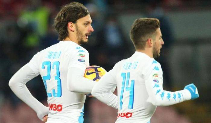 Il Napoli batte la Sampdoria all'ultimo secondo: 2-1