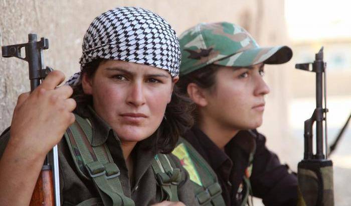 03425B-combattenti-curde Combattenti curde