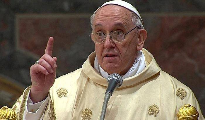 Così il Papa incoraggia i tanti preti che lottano per la legalità e contro le mafie