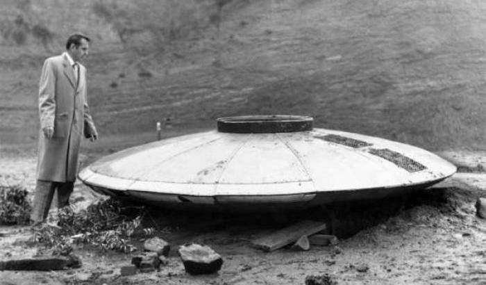 Arrivano le smentite sugli Ufo: "L'intelligence non ha trovato prove di navicelle aliene"