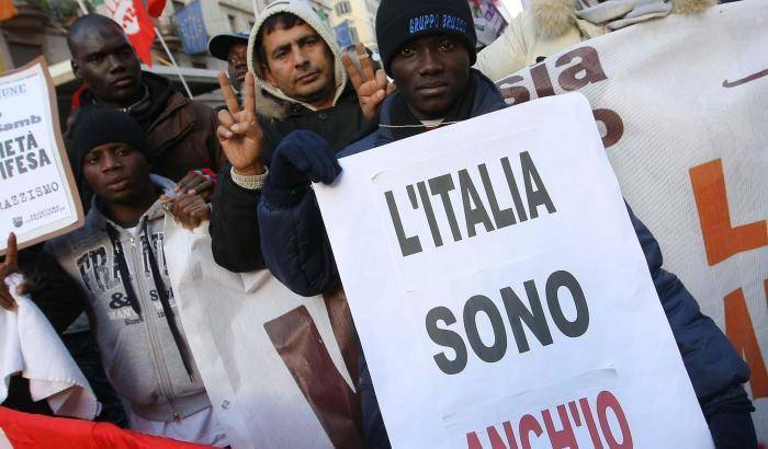 0345BA-migranti Migranti